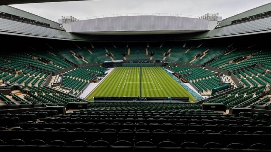 Pese a algunos chaparrones el tradicional torneo de Wimbledon tercer Grand Slam de la temporada se inici este lunes