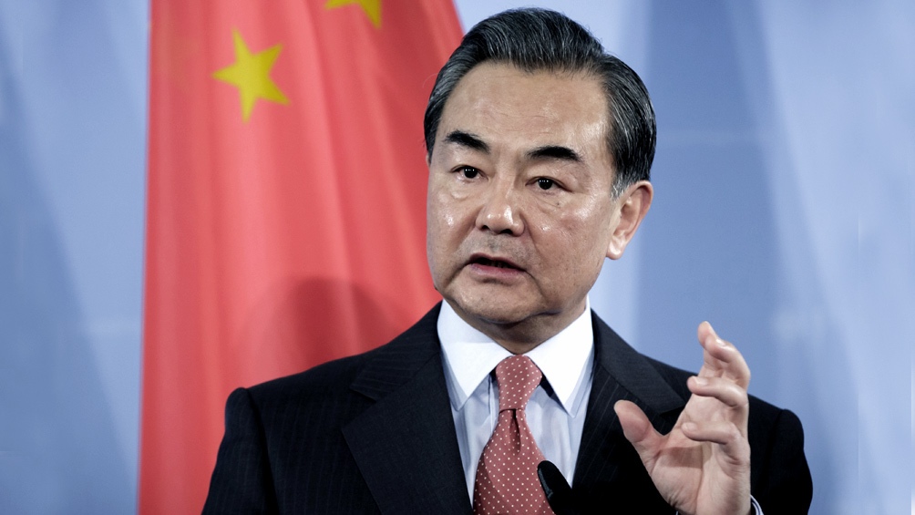 El canciller chino se quej de las saciones que impuso Washington contra Mosc y de los lmites a exportaciones chinas