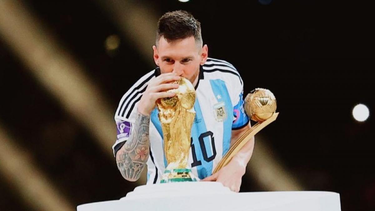 Lionel Messi capitn y figura del seleccionado argentino campen del mundo en Qatar 2022 Foto Instagram