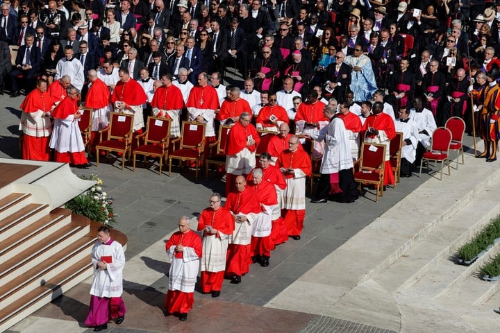 La ceremonia de este sábado en la Plaza San Pedro, en el Vaticano. Foto: ANSA