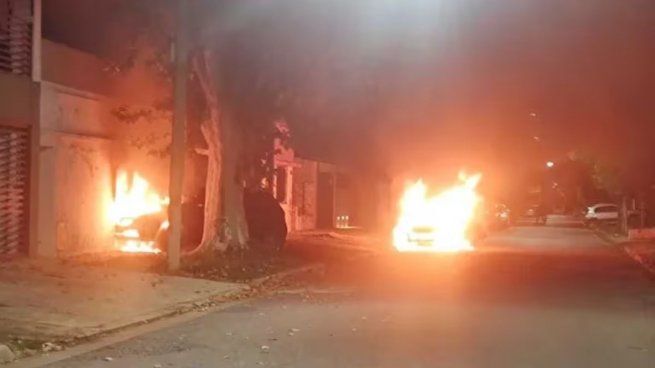 Ola de autos quemados en Rosario.&nbsp;