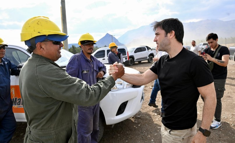 Torres y Taccetta inauguraron importantes obras para Esquel, parque industrial