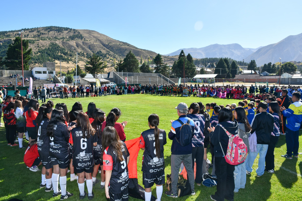 Empezó a rodar la pelota en el Torneo Municipal de Futbol Infantil en Esquel